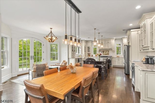 33 Still Hollow Rd, Tewksbury Twp., NJ 08833