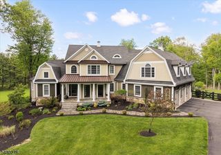 33 Still Hollow Rd, Tewksbury Twp., NJ 08833