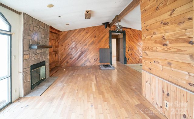 2258 Sweet Maple Place, Lenoir, NC 28645
