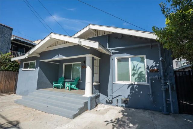 932 Walnut, Long Beach, CA 90813