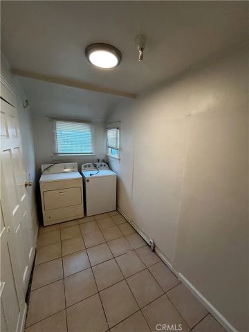 932 Walnut, Long Beach, CA 90813