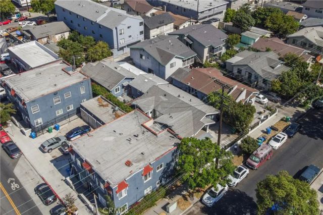 932 Walnut, Long Beach, CA 90813