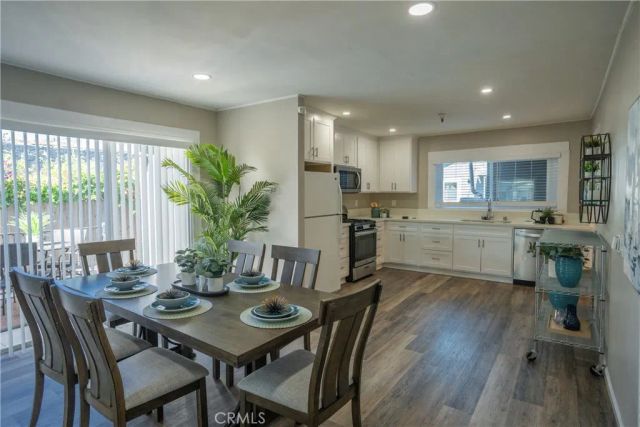 932 Walnut, Long Beach, CA 90813