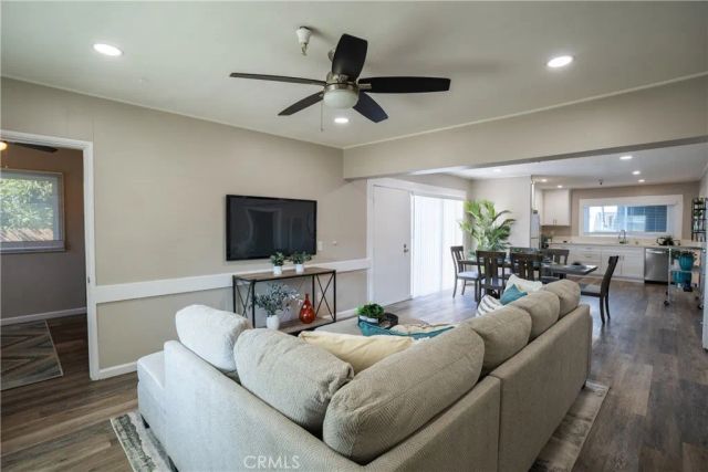 932 Walnut, Long Beach, CA 90813