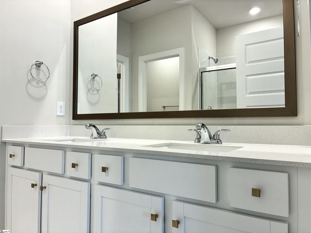 1422 Johnstone Drive, Reidville, SC 29375