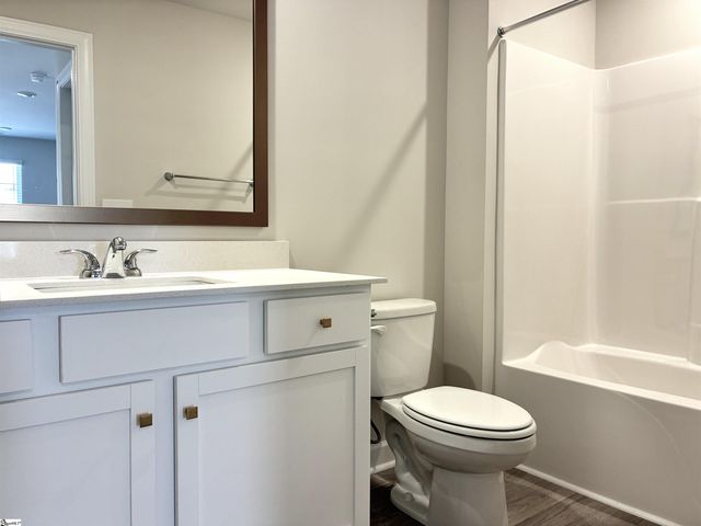 1422 Johnstone Drive, Reidville, SC 29375