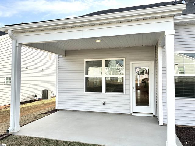 1422 Johnstone Drive, Reidville, SC 29375