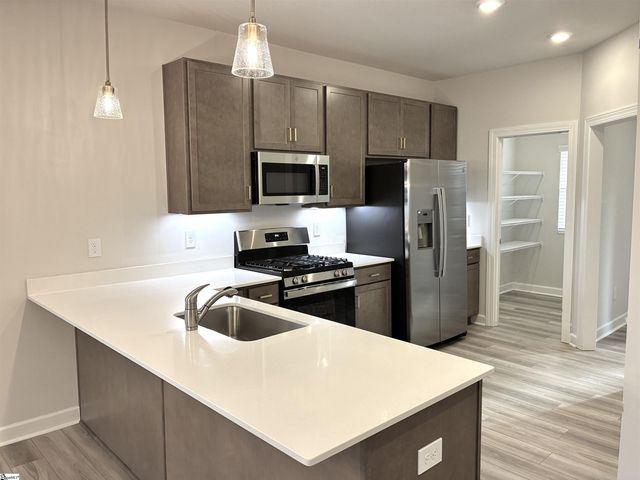 1422 Johnstone Drive, Reidville, SC 29375