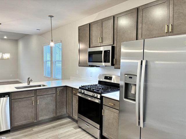 1422 Johnstone Drive, Reidville, SC 29375