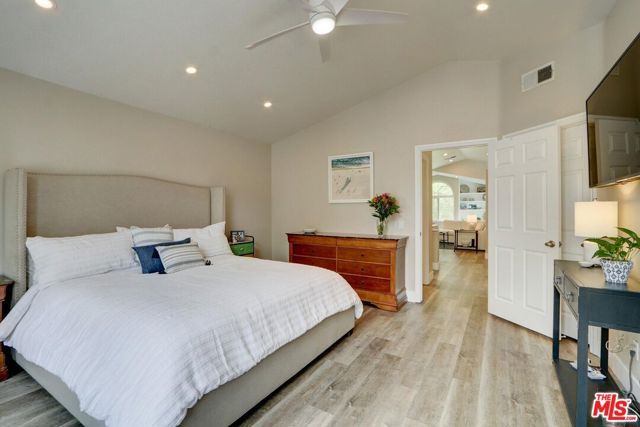 22348 Heritage Pass Place, Chatsworth (los Angeles), CA 91311
