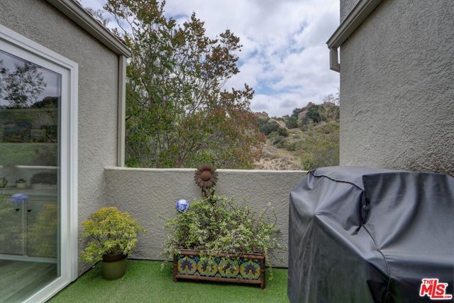 22348 Heritage Pass Place, Chatsworth (los Angeles), CA 91311