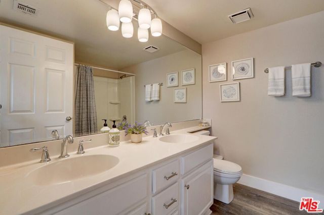 22348 Heritage Pass Place, Chatsworth (los Angeles), CA 91311