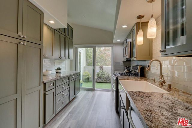 22348 Heritage Pass Place, Chatsworth (los Angeles), CA 91311