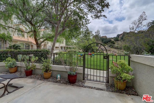 22348 Heritage Pass Place, Chatsworth (los Angeles), CA 91311