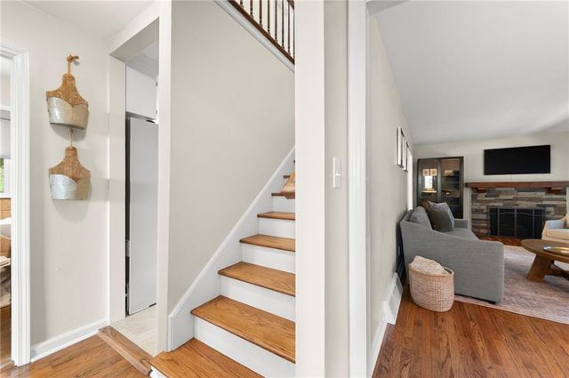 9025 Holly Street, Kansas City, MO 64114