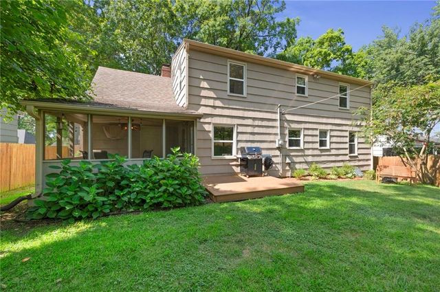 9025 Holly Street, Kansas City, MO 64114