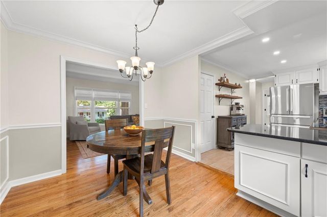9025 Holly Street, Kansas City, MO 64114