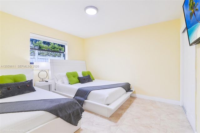 5500 FILLMORE ST, Hollywood, FL 33021