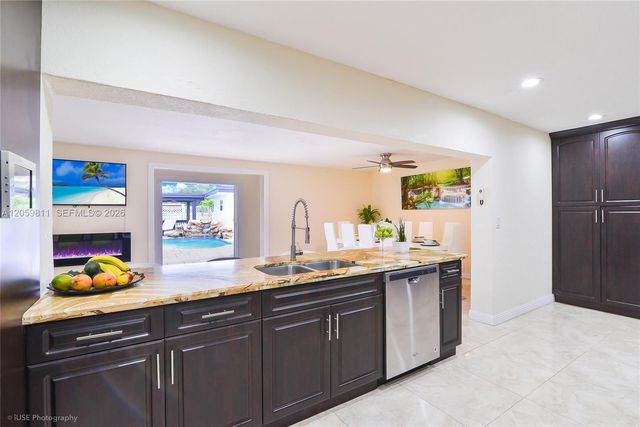 5500 FILLMORE ST, Hollywood, FL 33021