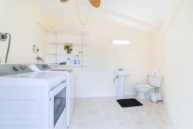 5500 FILLMORE ST, Hollywood, FL 33021
