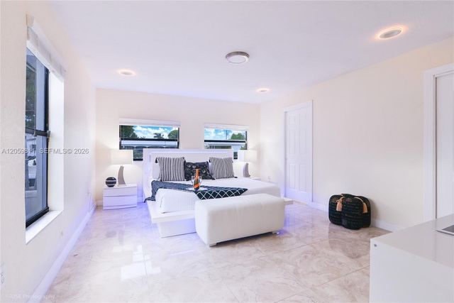 5500 FILLMORE ST, Hollywood, FL 33021