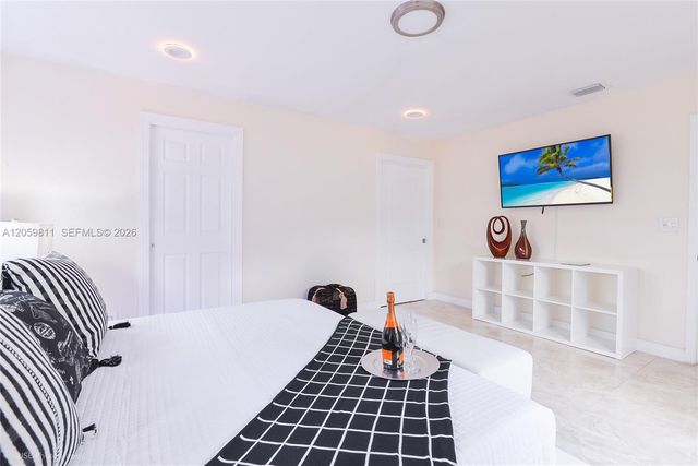5500 FILLMORE ST, Hollywood, FL 33021