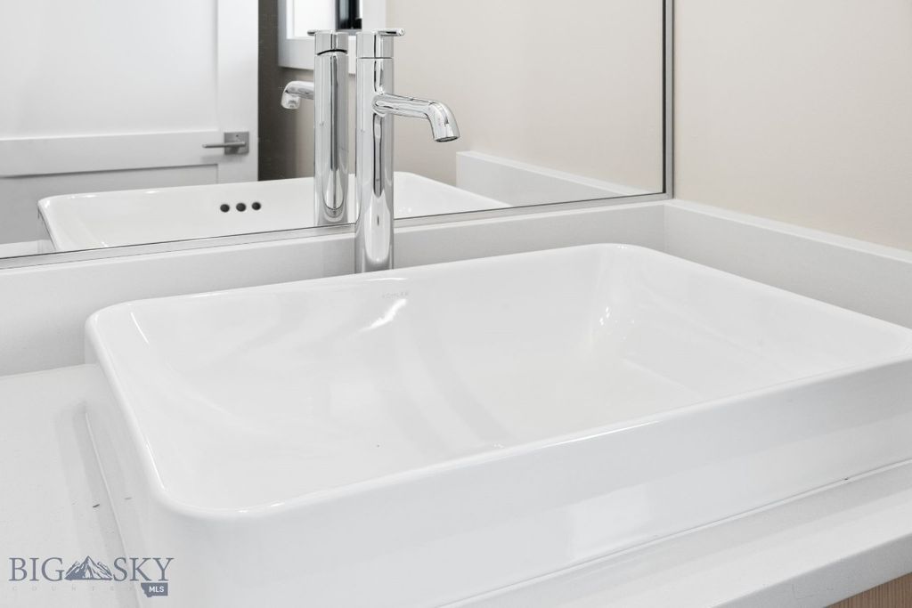 141 Creekbank Loop, Bozeman, MT 59718 photo 10