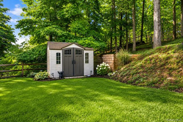 5 Tryon Circle, Cortlandt Manor, NY 10567