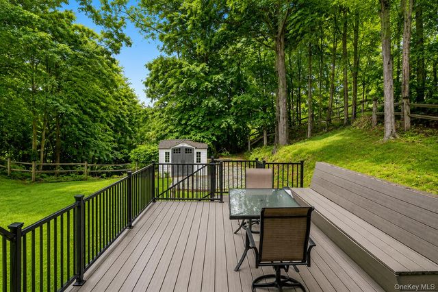5 Tryon Circle, Cortlandt Manor, NY 10567