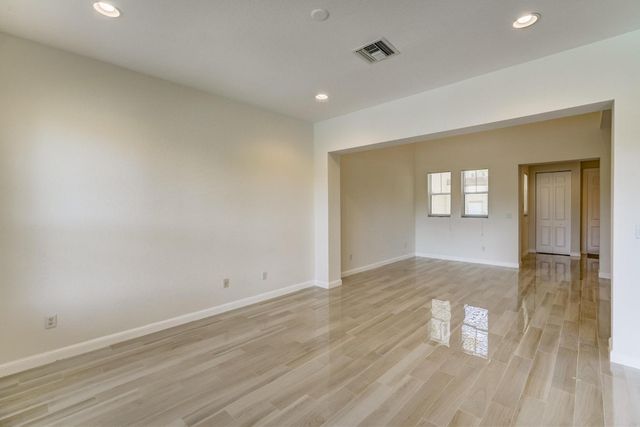 477 Pacific Grove Drive 2, West Palm Beach, FL 33401