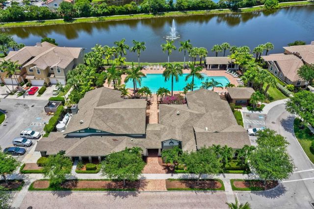 477 Pacific Grove Drive 2, West Palm Beach, FL 33401