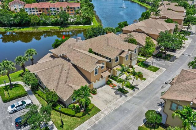 477 Pacific Grove Drive 2, West Palm Beach, FL 33401