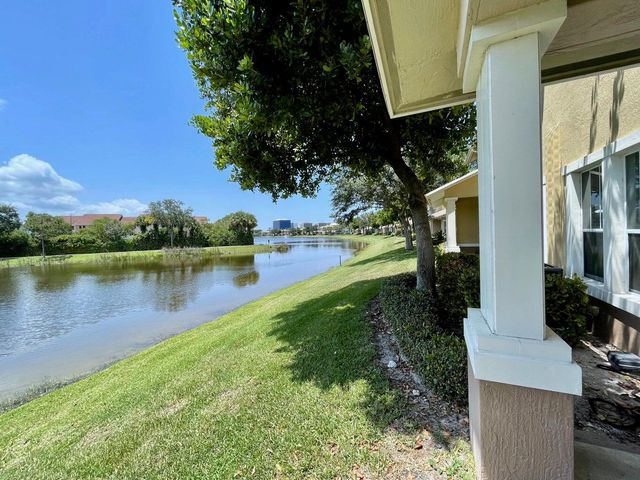 477 Pacific Grove Drive 2, West Palm Beach, FL 33401