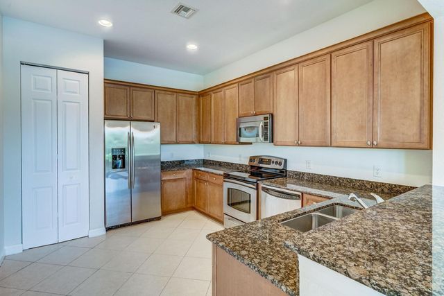477 Pacific Grove Drive 2, West Palm Beach, FL 33401