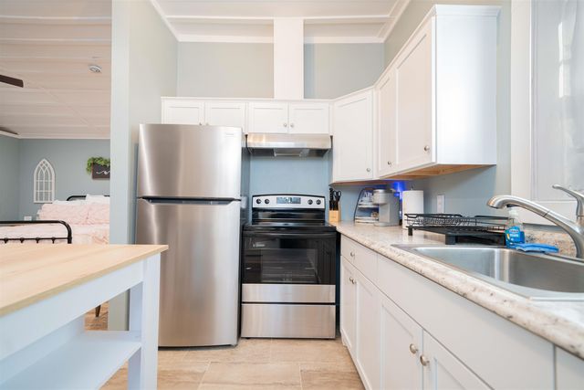 408 Houston St, Jefferson, TX 75657