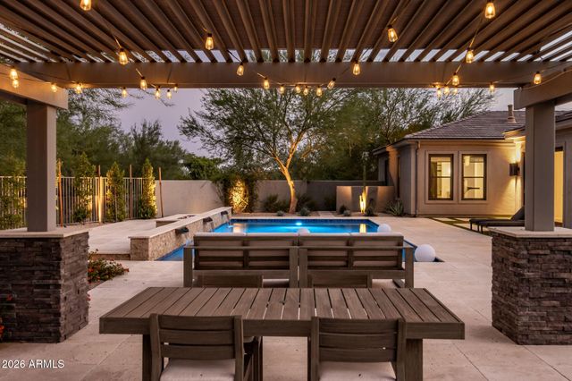 8820 E LARIAT Lane, Scottsdale, AZ 85255