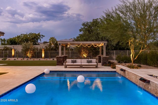 8820 E LARIAT Lane, Scottsdale, AZ 85255