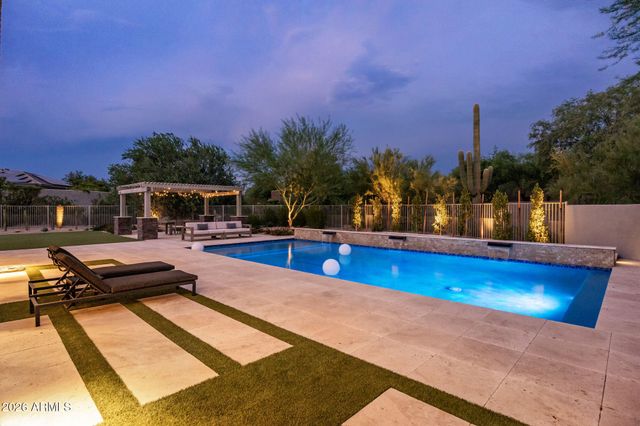 8820 E LARIAT Lane, Scottsdale, AZ 85255