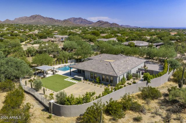 8820 E LARIAT Lane, Scottsdale, AZ 85255