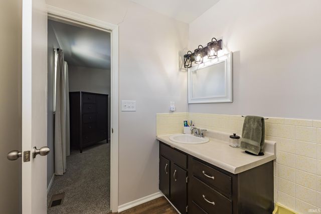 4913 N Cornwall Drive, Muncie, IN 47304