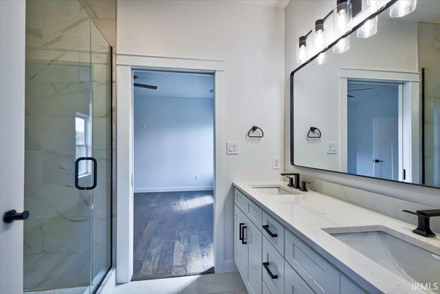 2102 Aruba Drive, Bedford, IN 47421