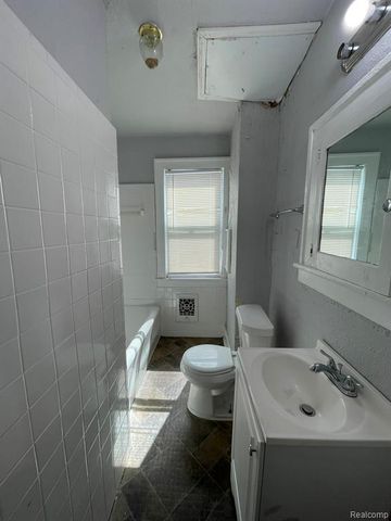 4368 Buckingham Avenue, Detroit, MI 48224