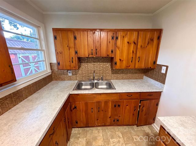 1933 Choyce Circle, Charlotte, NC 28217