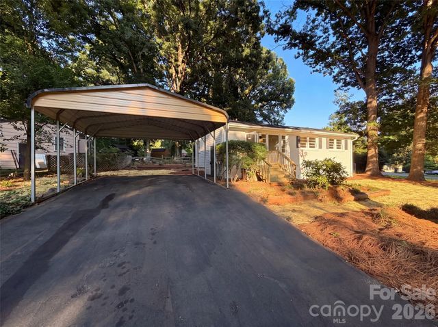 1933 Choyce Circle, Charlotte, NC 28217