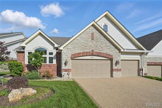 735 Stonebluff Court, Chesterfield, MO 63005