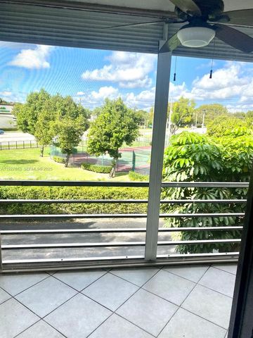 1800 SW 81st Ave 1302, North Lauderdale, FL 33068