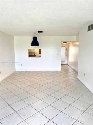1800 SW 81st Ave 1302, North Lauderdale, FL 33068