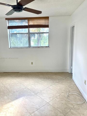 1800 SW 81st Ave 1302, North Lauderdale, FL 33068