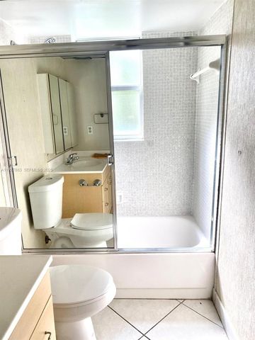 1800 SW 81st Ave 1302, North Lauderdale, FL 33068