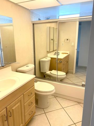 1800 SW 81st Ave 1302, North Lauderdale, FL 33068